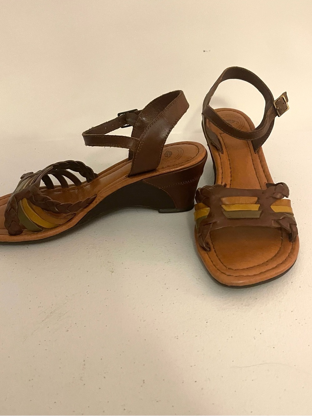 Brown, tan, green leather Ankle-Strap Sandals sz 7 M